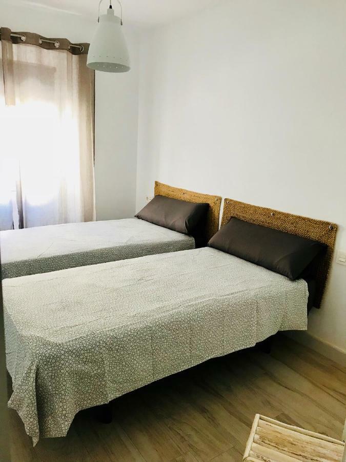 El Piset Carrer Sant Jordi Apartment กัมบริลส์ ภายนอก รูปภาพ
